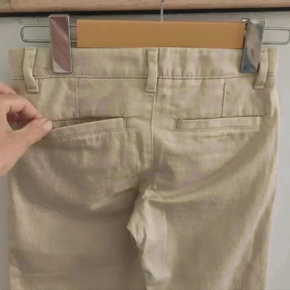 GAP | Girl's Beige/Tan Tapered Leg  Mid Rise Adjustable Khaki's - Picture 4 of 4